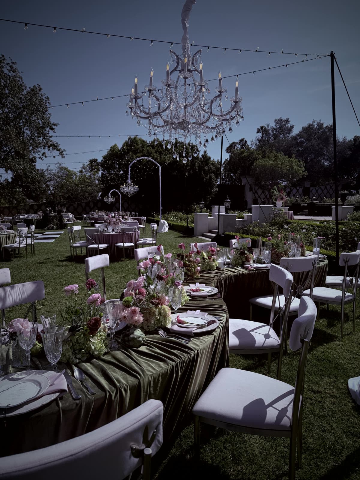 Full-Service vs. Drop-Off Catering: Which Do You Need?